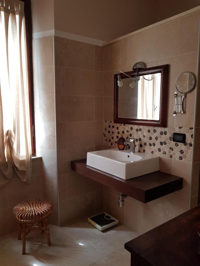 Dueterre Room & Host Fornole Exteriör bild